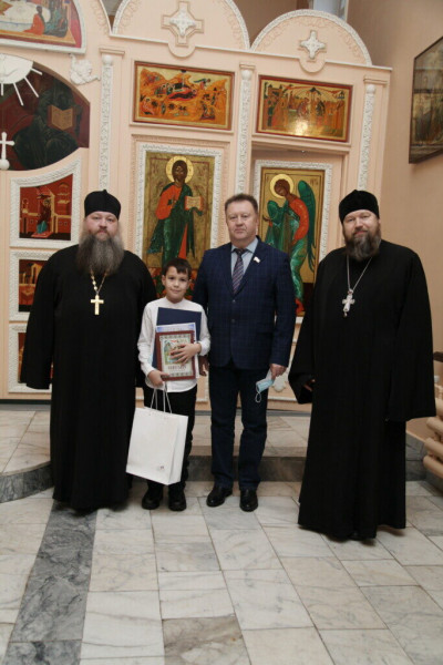 Фотография 3 из 6. 