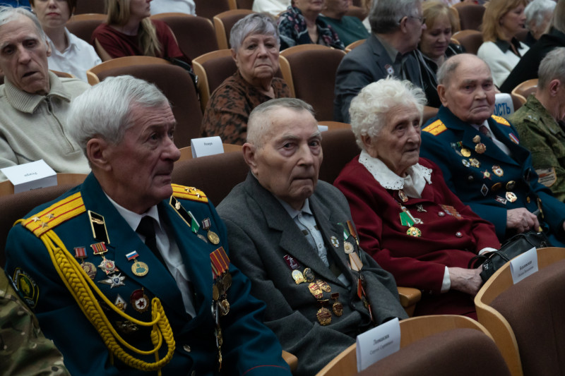 Фотография 1 из 13. 