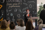 Изображение к новости 'Родители выпускников томских школ сдали ЕГЭ'. 