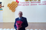 Изображение к новости 'Олег Шутеев поздравил выпускников школ Каштака с последним звонком'. 