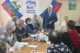 Изображение к новости 'Встреча депутата с членами клуба дачников и садоводов «Сияние»'. 